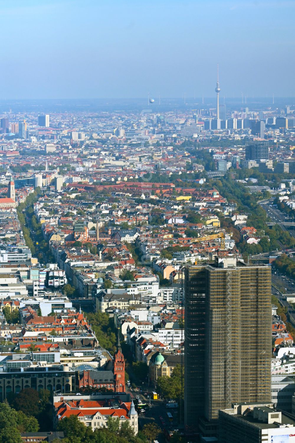 Aerial photograph Berlin - Construction site for the reconstruction of the high-rise building and building complex Steglitzer Kreisel - UBERLIN residential tower on Schlossstrasse in the district of Steglitz in Berlin