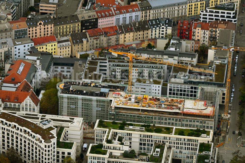 München from above - Construction sites for the conversion, expansion and modernization of the school building of the vocational school center in the district Maxvorstadt in Munich in the state Bavaria, Germany