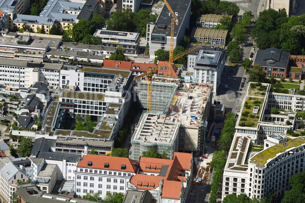 München from the bird's eye view: Construction sites for the conversion, expansion and modernization of the school building of Berufsschule fuer das Bau- and Kunsthandwerk on street Karlstrasse in the district Maxvorstadt in Munich in the state Bavaria, Germany