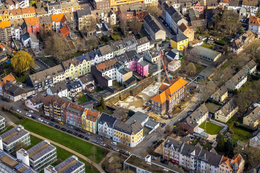 Gelsenkirchen from above - Construction sites for the conversion, expansion and modernization of the school building of the Glueckaufschule in the district Ueckendorf in Gelsenkirchen at Ruhrgebiet in the state North Rhine-Westphalia, Germany