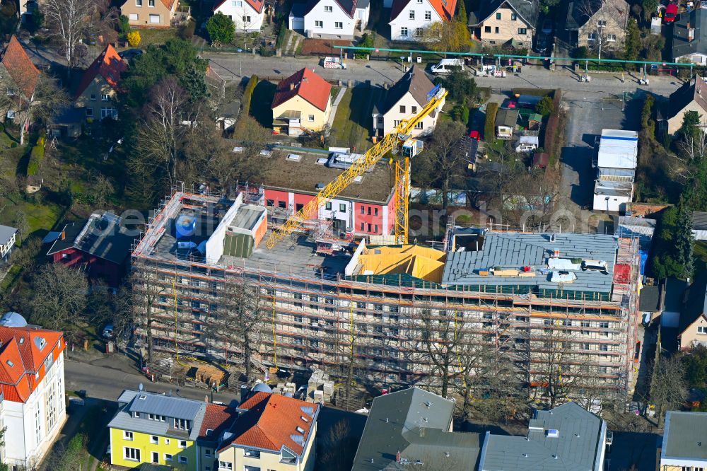 Berlin from the bird's eye view: Construction sites for the conversion, expansion and modernization of the school building of Hasengrund-Schule on street Charlottenstrasse in Berlin, Germany