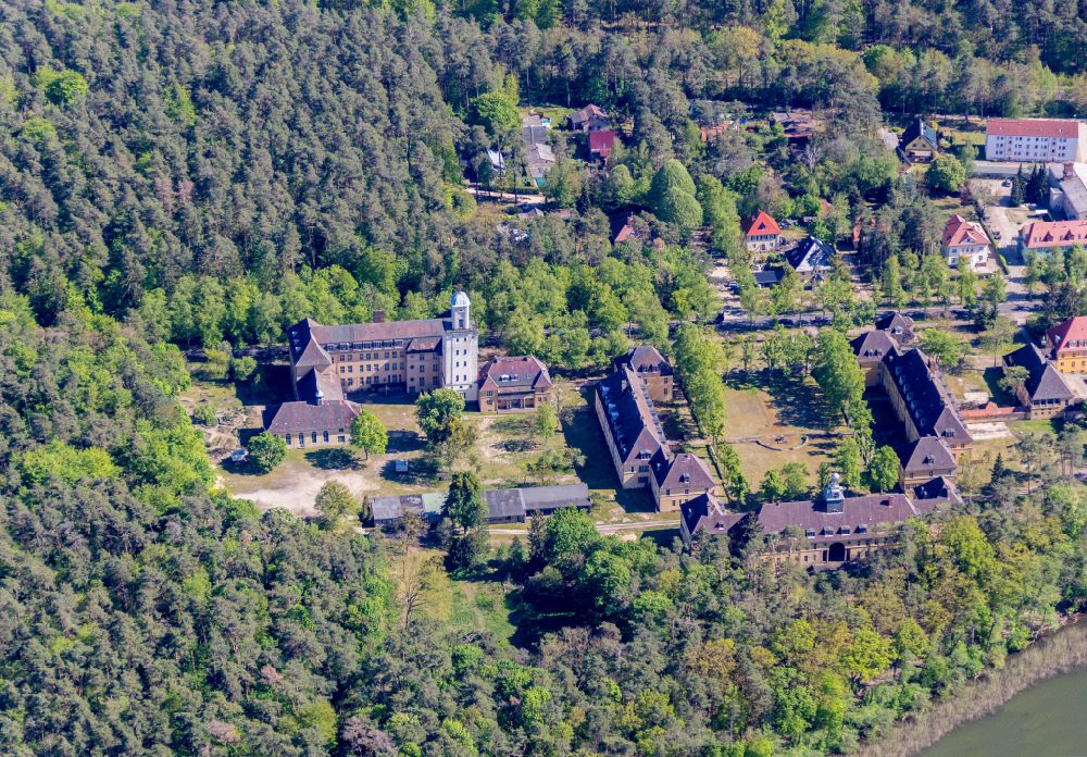 Templin from the bird's eye view: Construction sites for the conversion, expansion and modernization of the school building Joachimsthalsches Gymnasium on street Prenzlauer Allee in Templin in the state Brandenburg, Germany