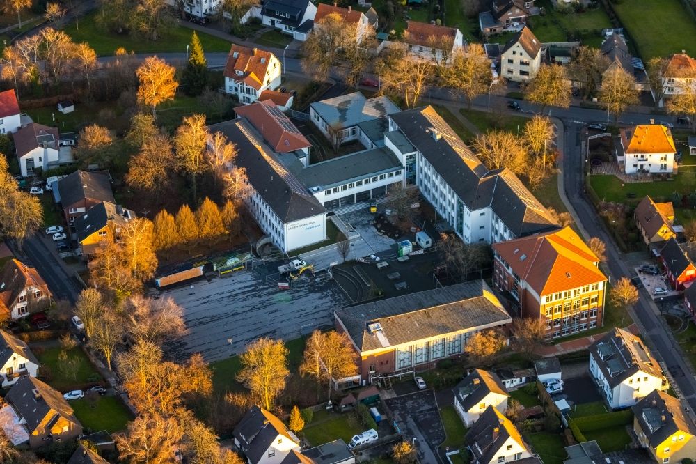 Aerial photograph Werl - Construction sites for the conversion, expansion and modernization of the school building Marien-Gymnasium in Werl in the state North Rhine-Westphalia, Germany