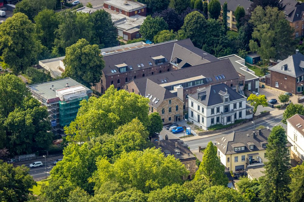 Aerial photograph Bommern - Reconstruction and renovation of the factory site of the old factory to a residential area with city lofts on Ruhrstrasse in Witten at Ruhrgebiet in the state North Rhine-Westphalia, Germany
