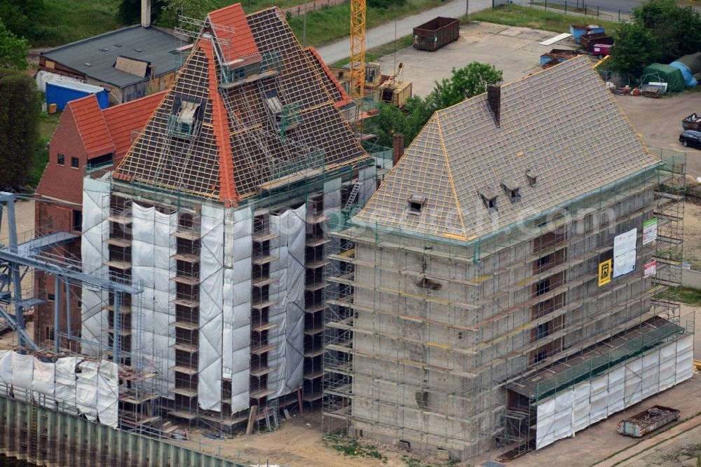 Wittenberge from the bird's eye view: Reconstruction and renovation of the building of the Old Oil Mill Wittenberg in Wittenberg in the port in the state of Brandenburg