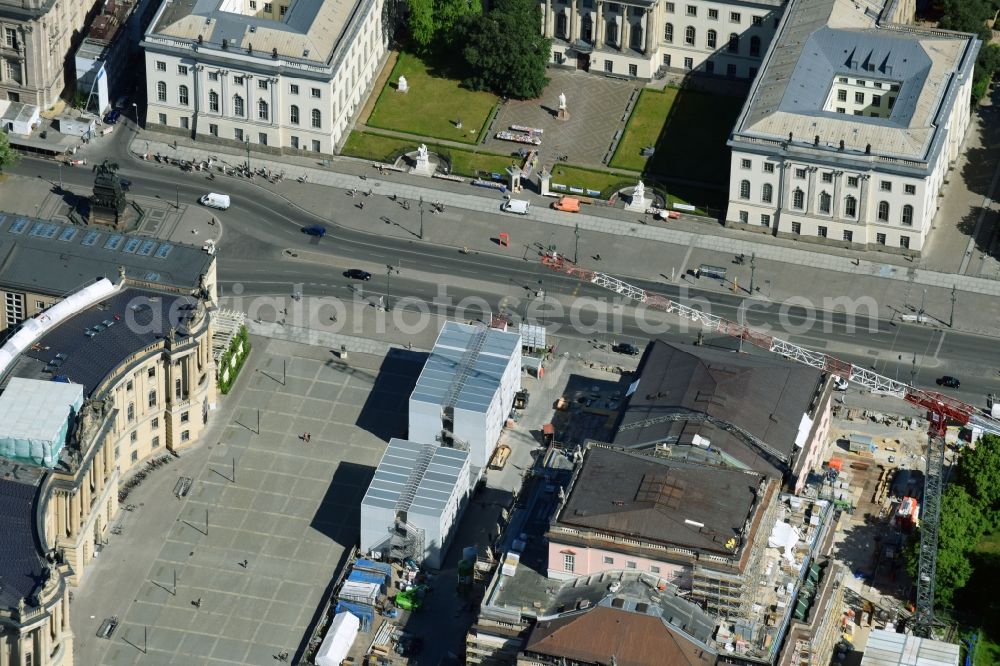 Aerial image Berlin - Reconstruction and renovation of the building of the Staatsoper Unter den Linden in Berlin at Bebelplatz. It is the oldest opera house and theater building in Berlin. A new building will serve as stacks and warehouse for the Staatsoper Komplex. The architect HG Merz is a overseeing the reconstruction of the historical building complex