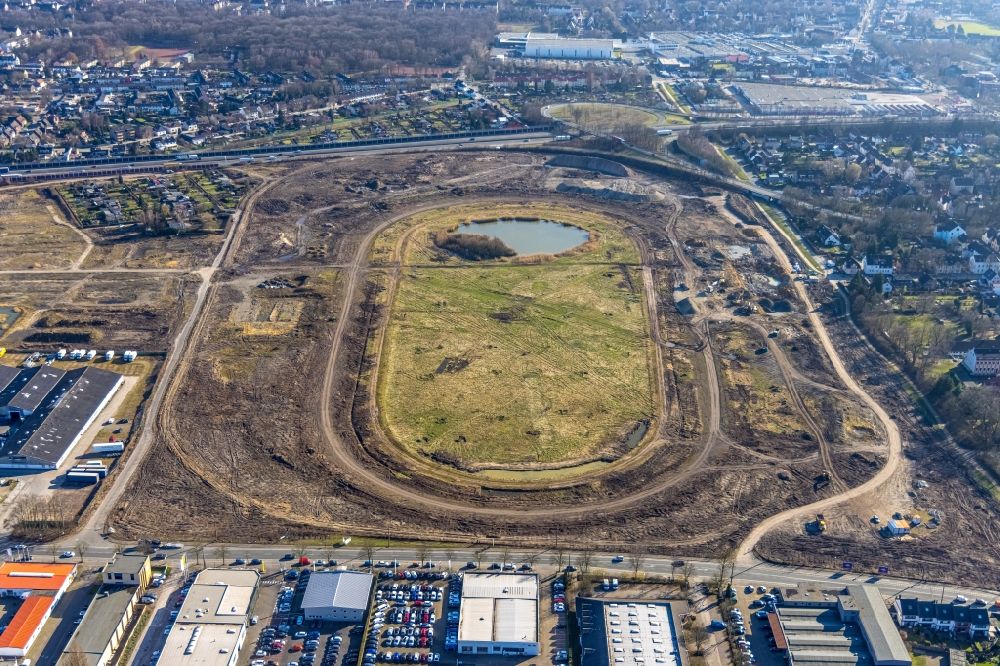 Aerial photograph Recklinghausen - Development, demolition and renovation work on the site of the former racing track - harness racing track as part of the integrated district development concept (ISEK) Hillerheide in Recklinghausen in the state of North Rhine-Westphalia, Germany
