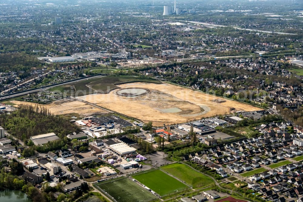 Recklinghausen from above - Development, demolition and renovation work on the site of the former racing track - harness racing track as part of the integrated district development concept (ISEK) Hillerheide in Recklinghausen at Ruhrgebiet in the state of North Rhine-Westphalia, Germany
