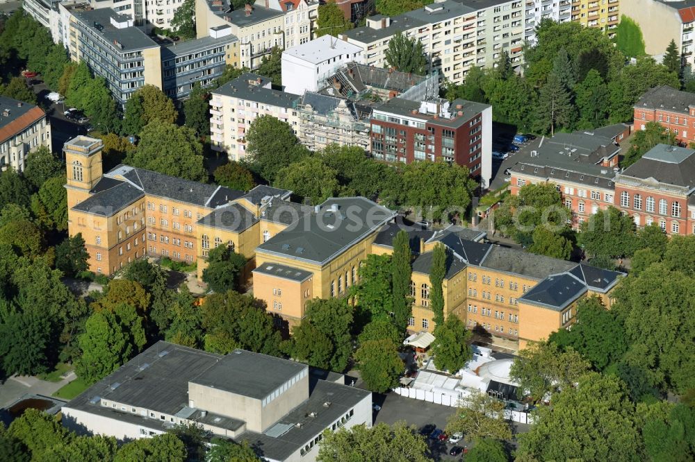 Aerial image Berlin - View of the Berlin University of the Arts with surrounding housing area