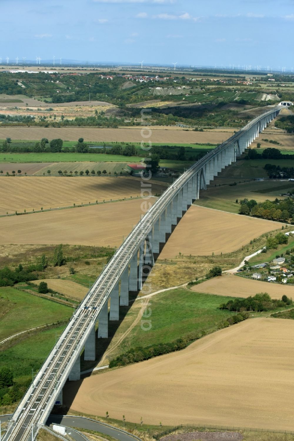 Aerial photograph Karsdorf - Unstruttal bridge in Karsdorf in Saxony Anhalt. The concrete viaduct is an integral prestressed concrete box girder bridge with continuous beams and arches of the ICE - Rail Line project VDE 8 Deutsche Bahn. Building contractors companies were the ARGE Alpine Bau Germany AG with Berger Bau GmbH after drafts of DB ProjektBau GmbH, Structural Engineering and Schlaich, Berger und Partner and cancer + KIEFER GmbH