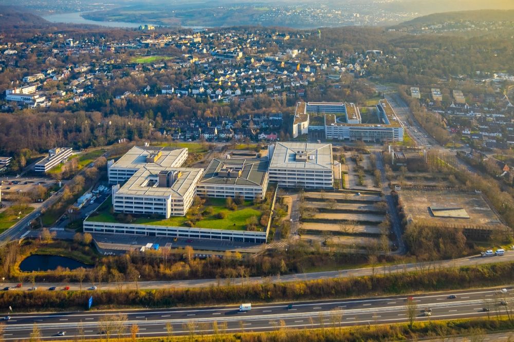 Aerial photograph Essen - Administration building of the company Karstadt Warenhaus GmbH on Theodor-Althoff-Strasse in Essen in the state North Rhine-Westphalia, Germany