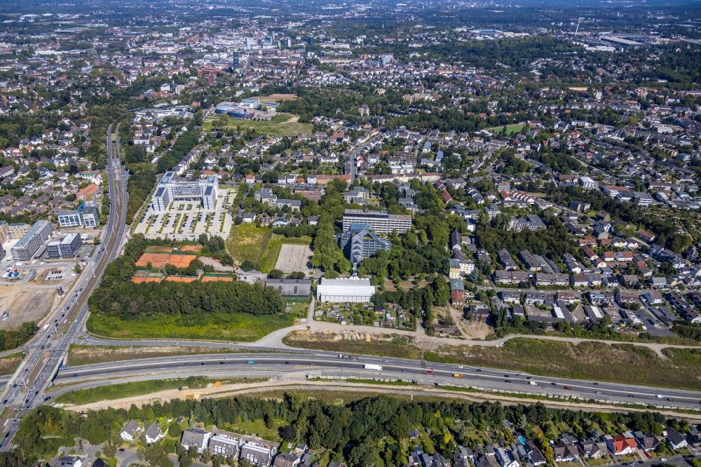 Bochum from above - Administration buildings of the company of ASS Athletic Sport Sponsoring GmbH and of the Vonovia SE on Philippstrasse overlooking the local tennis court in Bochum in the state North Rhine-Westphalia, Germany