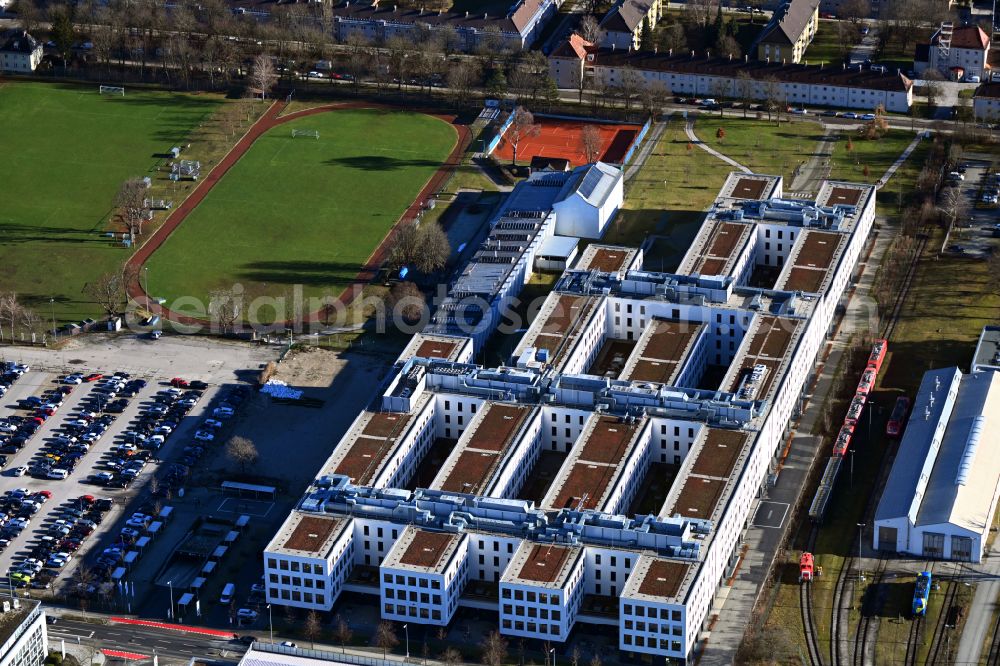 München from the bird's eye view: Administration building of the company BMW Group Campus on street Lilienthalallee in the district Freimann in Munich in the state Bavaria, Germany