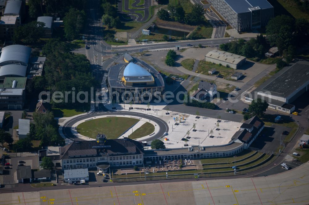 Aerial photograph Braunschweig - Administration building of the company of BraWo Lilienthalhaus GmbH in Brunswick in the state Lower Saxony, Germany