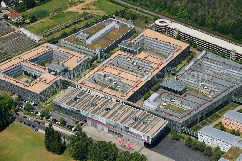 Bonn from the bird's eye view: Administration building of the company Deutsche Telekom on Landgrabenweg in the district Beuel in Bonn in the state North Rhine-Westphalia, Germany