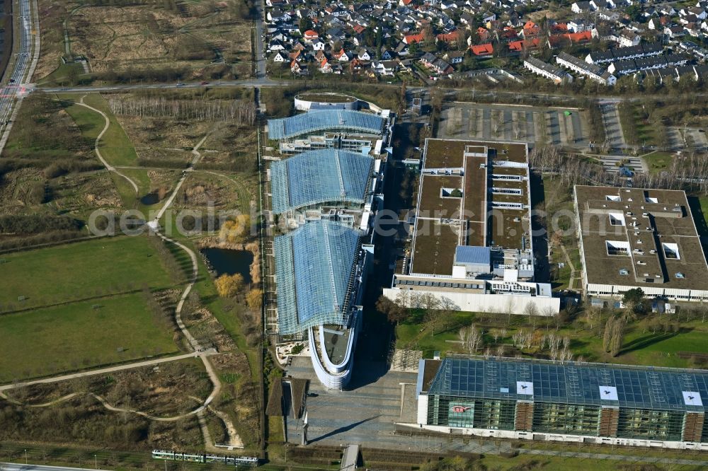 Hannover from the bird's eye view: Administration building of the company Finanz Informatik GmbH & Co. KG on the an der Laatzener Strasse in the district Bemerode in Hannover in the state Lower Saxony, Germany