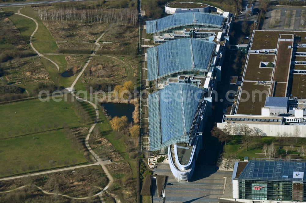 Aerial image Hannover - Administration building of the company Finanz Informatik GmbH & Co. KG on the an der Laatzener Strasse in the district Bemerode in Hannover in the state Lower Saxony, Germany