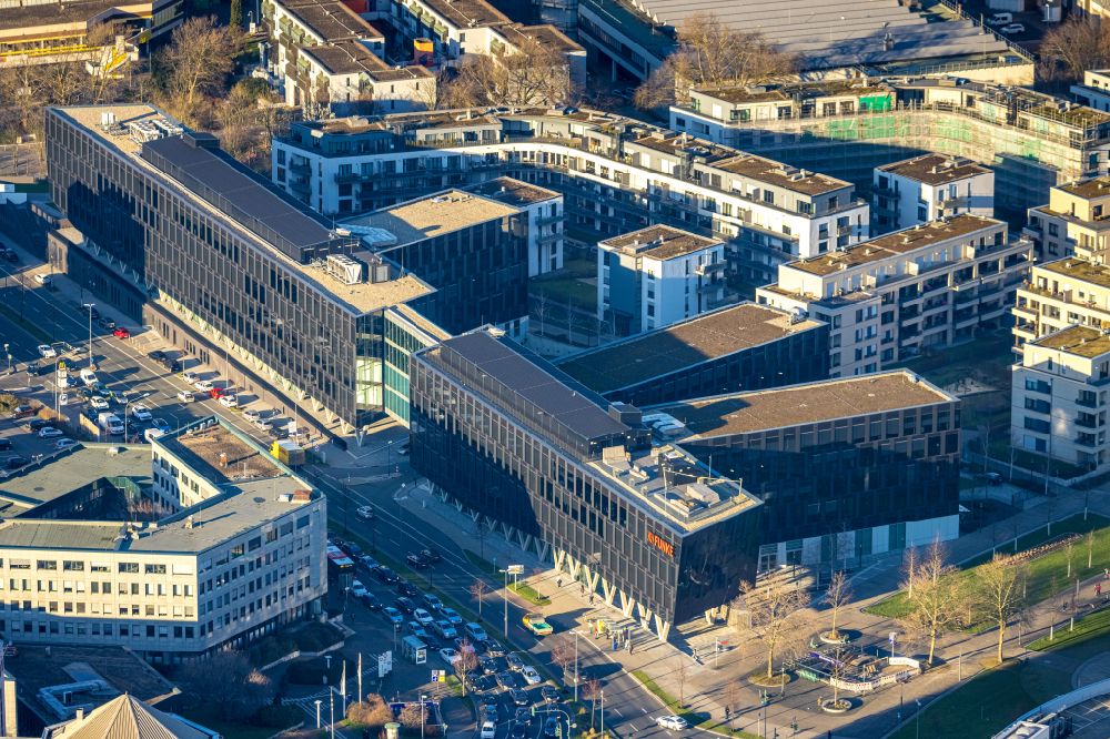 Aerial photograph Essen - Administration building of the company of Funke Mediengruppe on Berliner Platz in Essen in the state North Rhine-Westphalia, Germany