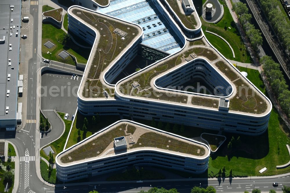 Aerial photograph Köln - Administration building of the company RheinEnergie AG on Parkguertel in the district Ehrenfeld in Cologne in the state North Rhine-Westphalia, Germany