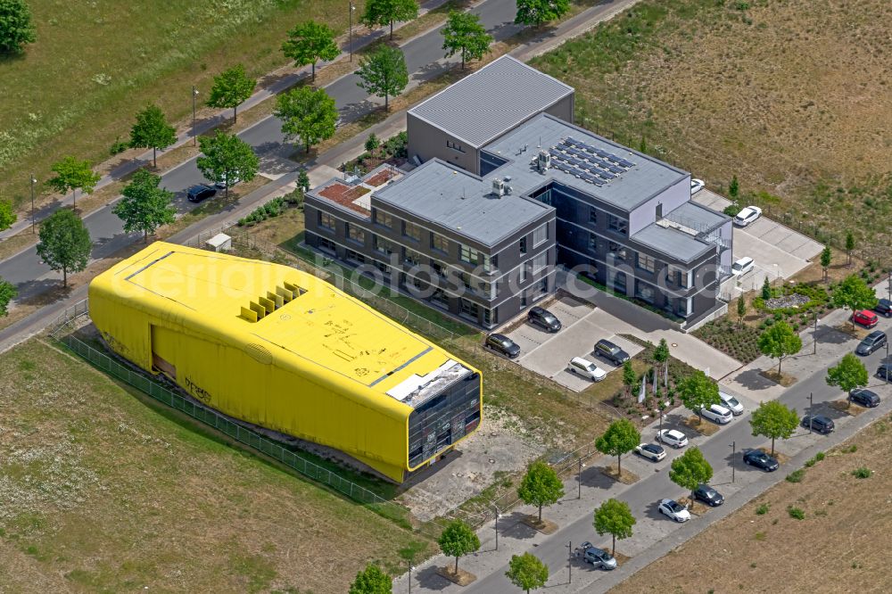 Aerial image Hannover - Administration building of the company Schindler Aufzuege and Fahrtreppen GmbH at the exhibition center on street Boulevard der Eu in the district Bemerode in Hannover in the state Lower Saxony, Germany