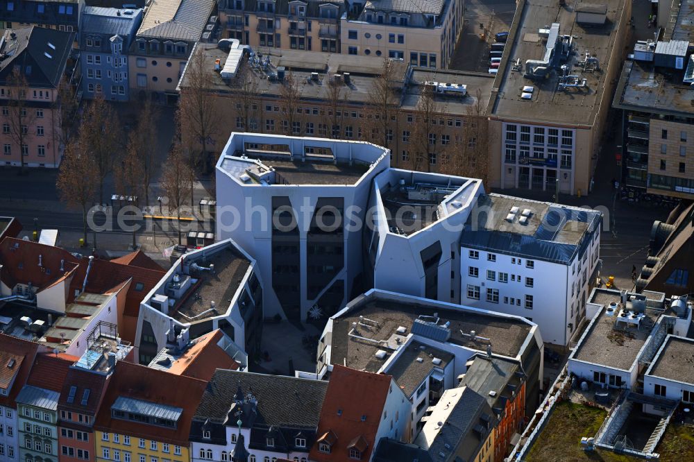 Jena from the bird's eye view: Administration building of the company Sonnenhof of the housing cooperative Carl Zeiss on Sonnenhof street in the district of Kolba in Jena in the state Thuringia, Germany