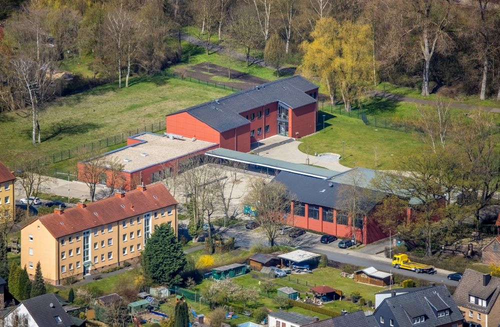 Hamm from the bird's eye view: Administration building of the company Stadtteilbuero Hamm/LOS Projekt on Sorauer Strasse in Hamm at Ruhrgebiet in the state North Rhine-Westphalia, Germany