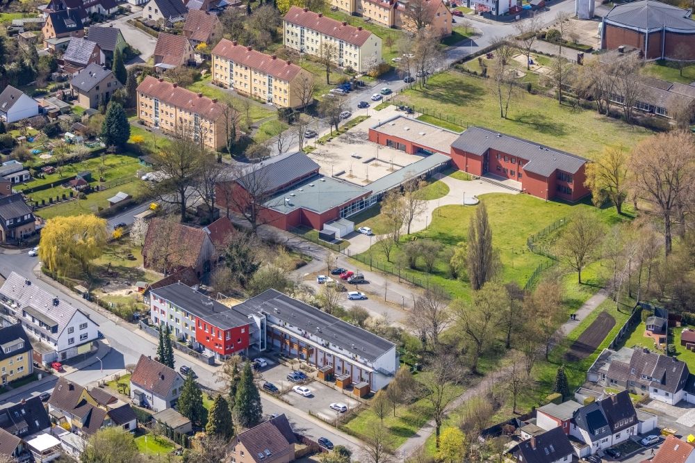 Aerial photograph Hamm - Administration building of the company Stadtteilbuero Hamm/LOS Projekt on Sorauer Strasse in Hamm at Ruhrgebiet in the state North Rhine-Westphalia, Germany