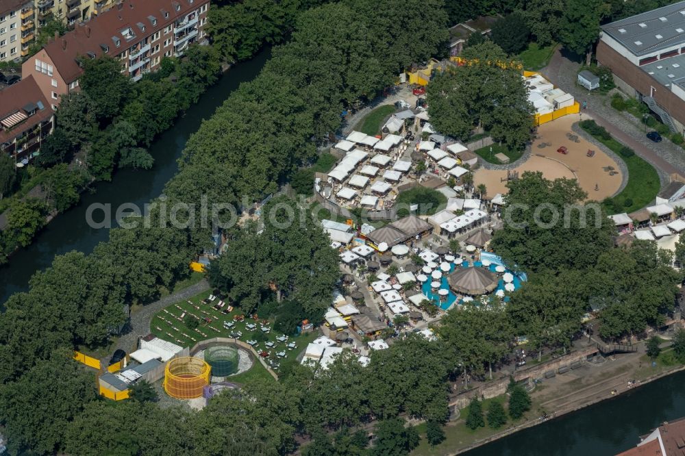 Nürnberg from the bird's eye view: Participants at the event area auf of Insel Schuett in Nuremberg in the state Bavaria, Germany