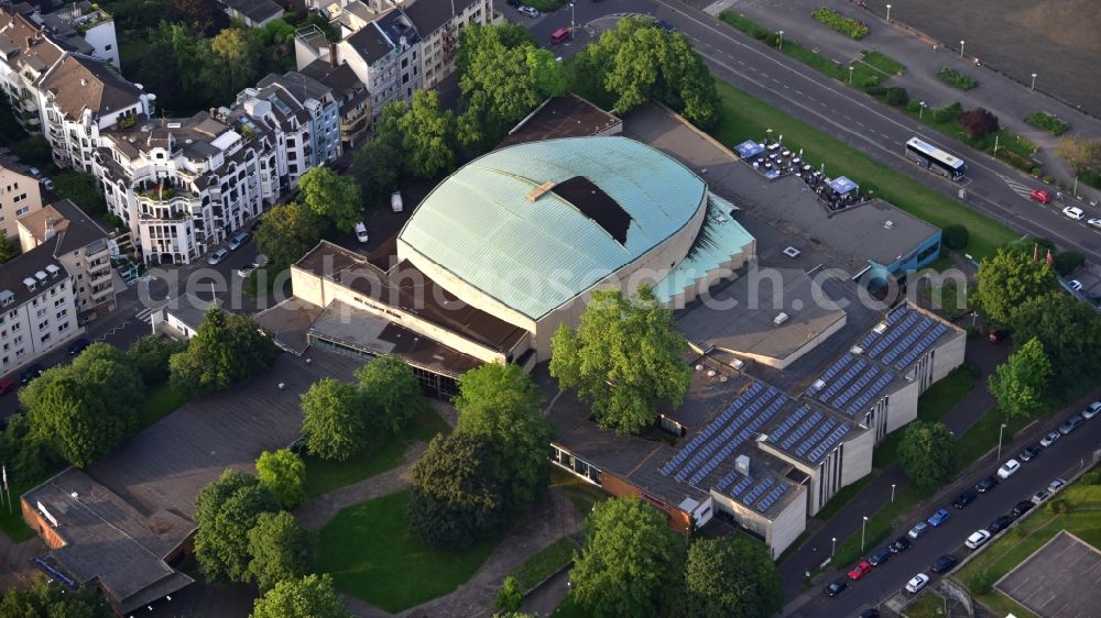 Aerial photograph Bonn - Building of the indoor arena Beethovenhalle Bonn in the district Zentrum in Bonn in the state North Rhine-Westphalia, Germany