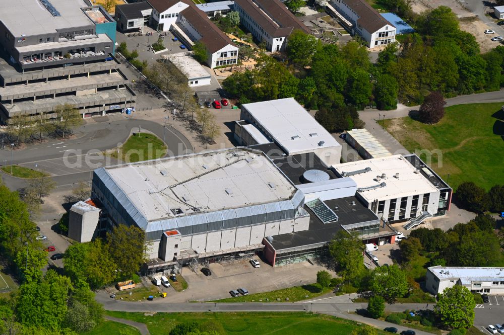 Aerial photograph Wolfsburg - Building of the indoor arena of CongressPark Wolfsburg GmbH on street Heinrich-Heine-Strasse in the district Stadtmitte in Wolfsburg in the state Lower Saxony, Germany