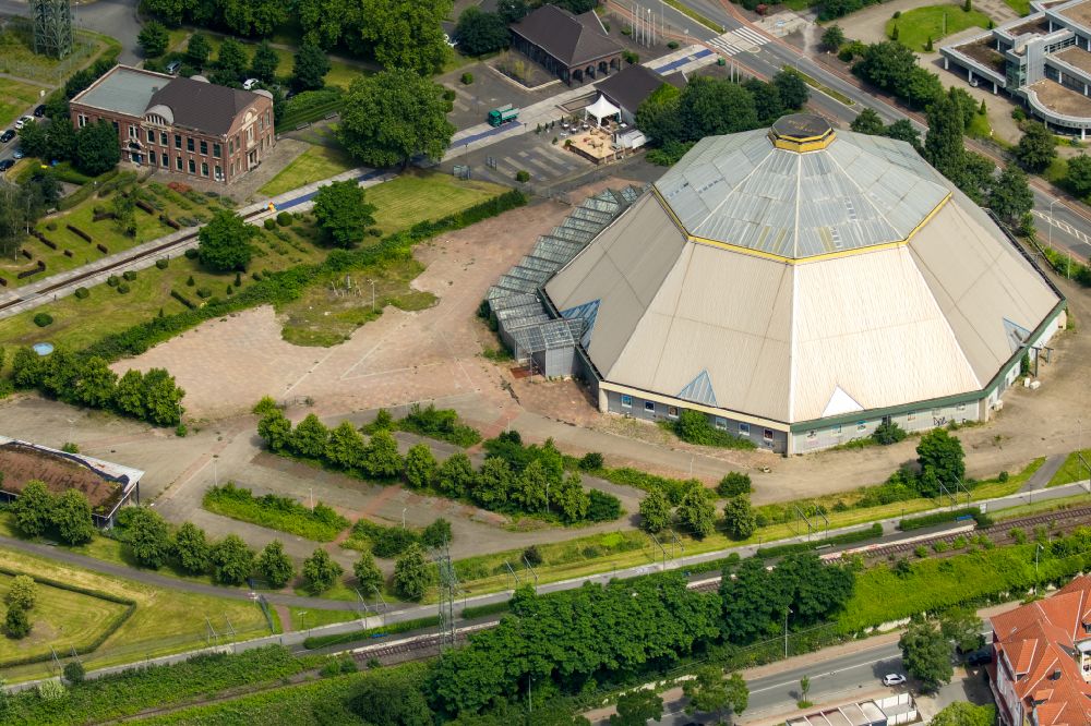 Aerial photograph Oberhausen - Building of the event hall Garten Dom GmbH in Olga Park on Vestische Strasse in Oberhausen in the state North Rhine-Westphalia, Germany