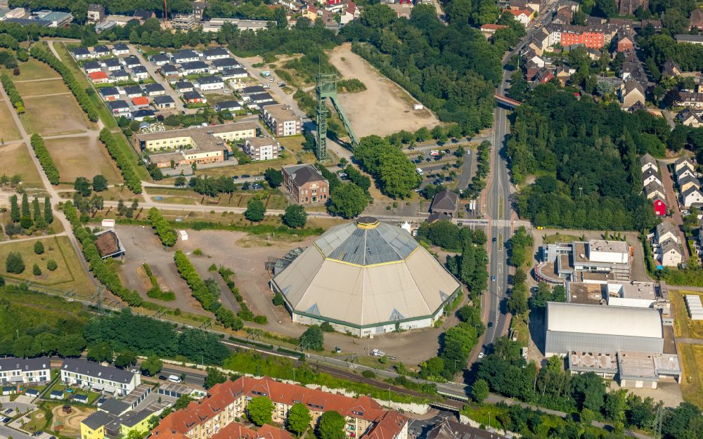 Aerial image Oberhausen - Building of the event hall Garten Dom GmbH in Olga Park on Vestische Strasse in Oberhausen in the state North Rhine-Westphalia, Germany