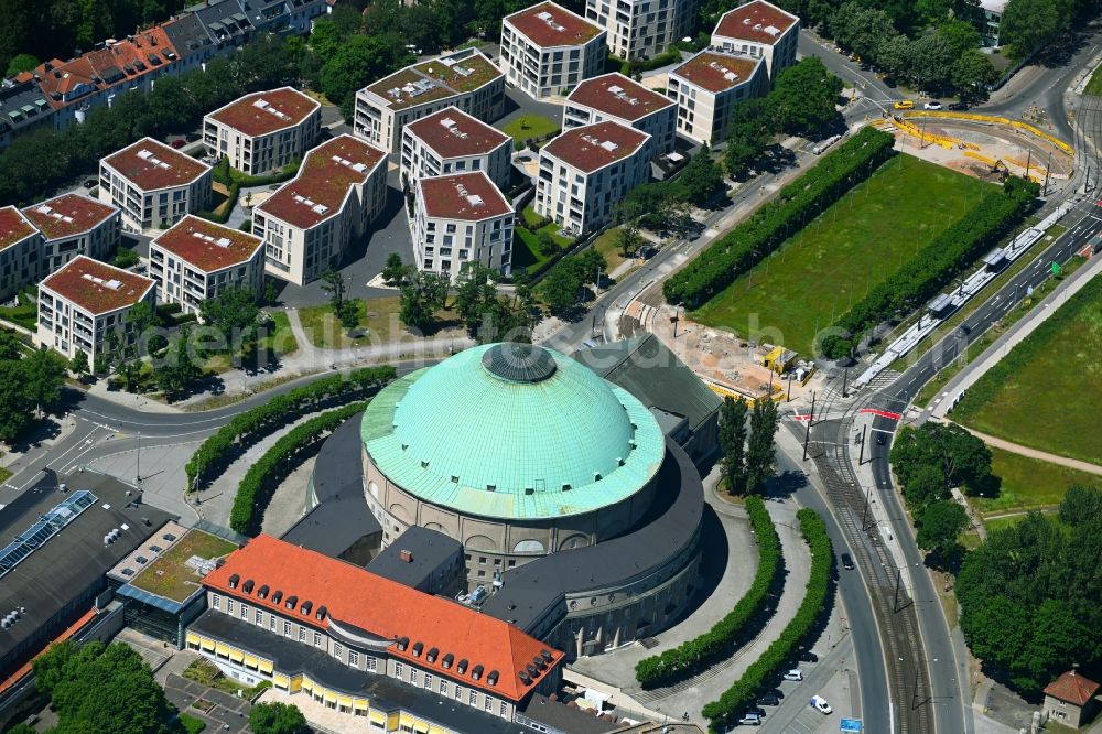 Aerial image Hannover - Building of the event hall HCC Hannover Congress Centrum at the Theodor-Heuss-Platz in Hannover district Zoo in the state of Lower Saxony, Germany