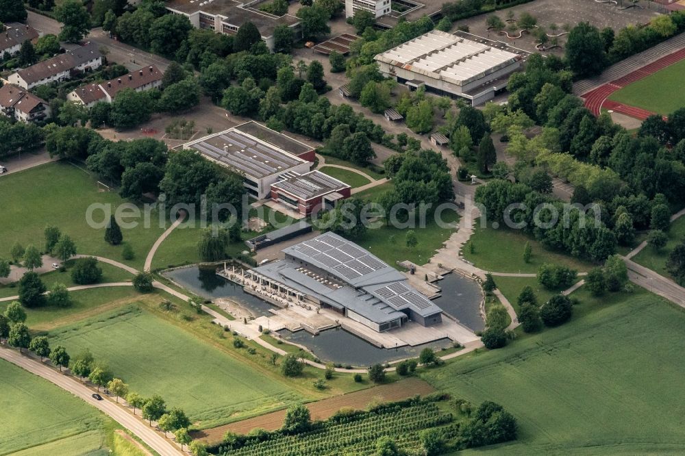 Aerial photograph Denzlingen - Building of the indoor arena Kultur and Buergerhaus with Restaurant Delcanto in Denzlingen in the state Baden-Wuerttemberg, Germany