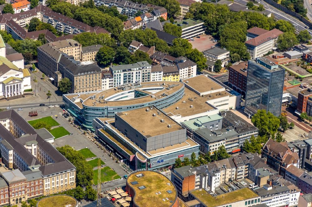 Aerial image Duisburg - Building of the indoor arena Mercatorhalle and Casino Duisburg on Landfermannstrasse in the district Dellviertel in Duisburg in the state North Rhine-Westphalia, Germany