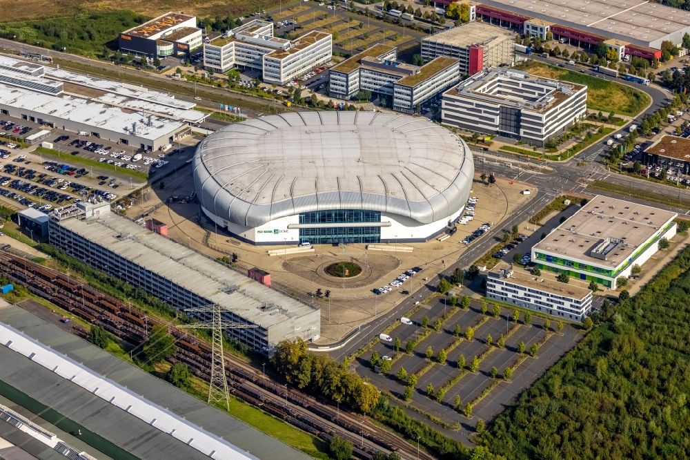 Düsseldorf from above - Building the indoor arena PSD BANK DOME and its parking facility in Duesseldorf at Ruhrgebiet in the state North Rhine-Westphalia