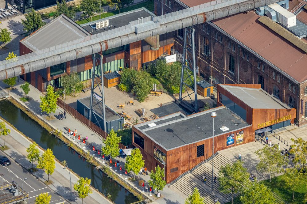 Dortmund from above - Building of the indoor arena of the Warsteiner Music Hall with Corona rapid test and vaccination center on Phoenixplatz in the district Phoenix-West in Dortmund at Ruhrgebiet in the state North Rhine-Westphalia, Germany
