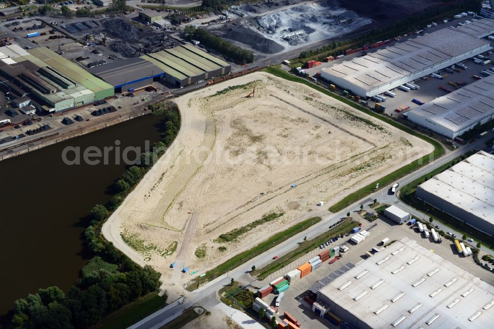 Aerial photograph Hamburg - Backfill area at the road Am Genter Ufer in Hamburg-Waltershof. A project of the Hamburg Port Authority HPA