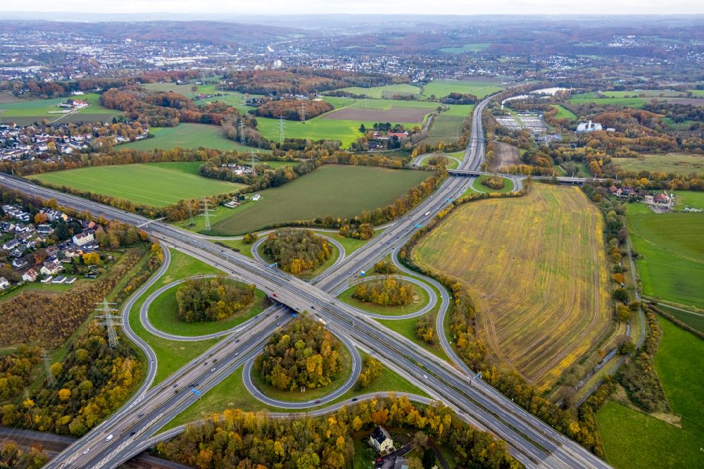 Aerial photograph Bochum - Traffic flow at the intersection- motorway A 43 and A44 in the district Bochum Ost in Bochum in the state North Rhine-Westphalia, Germany