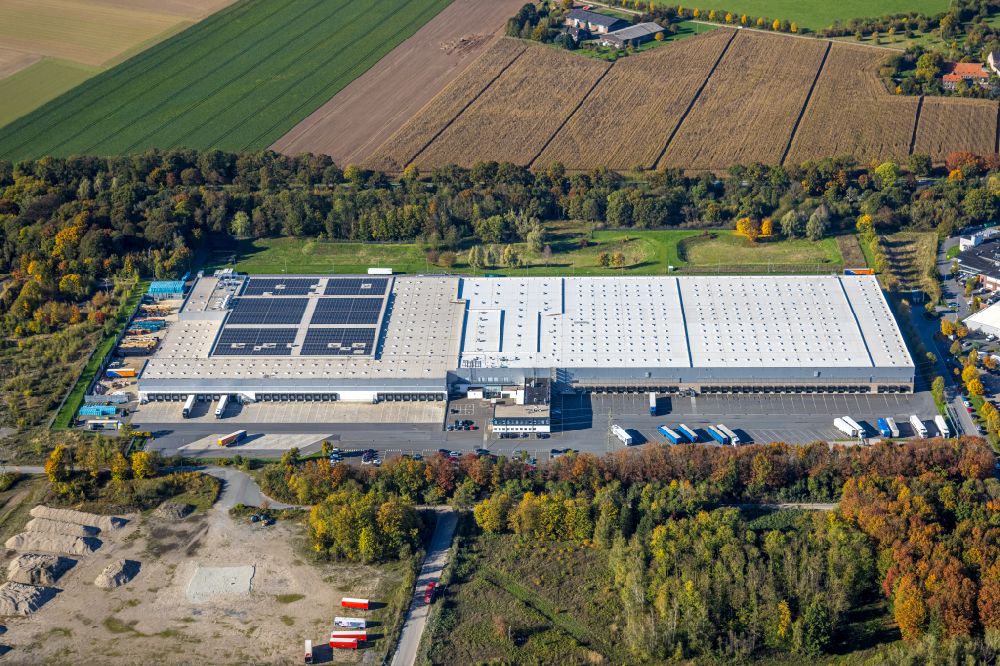 Aerial image Kamp-Lintfort - Building complex and distribution center on the site of Lidl Vertriebs GmbH & Co. KG on Krummensteg in Kamp-Lintfort in the state North Rhine-Westphalia, Germany