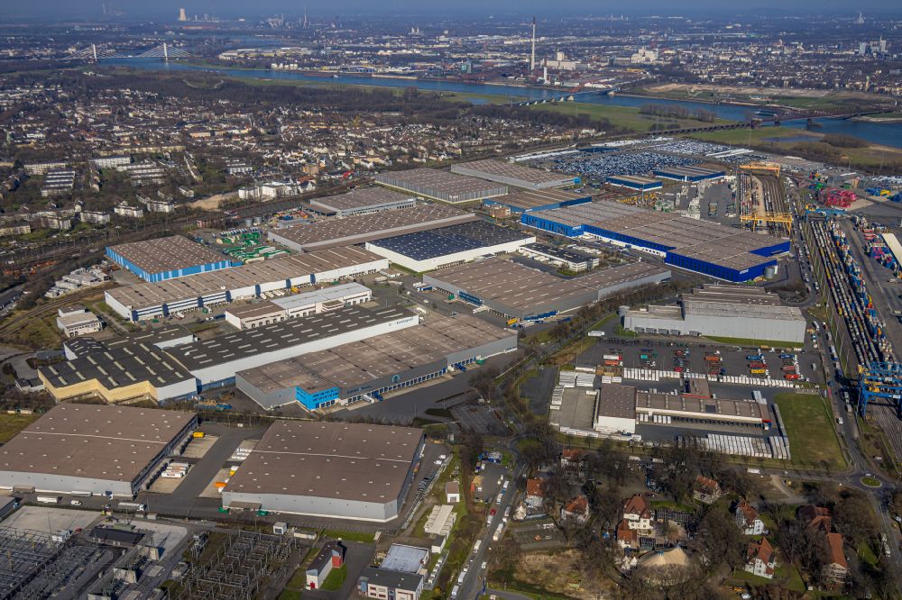 Aerial photograph Duisburg - Building complex and distribution center on the site in the district Friemersheim in Duisburg at Ruhrgebiet in the state North Rhine-Westphalia, Germany