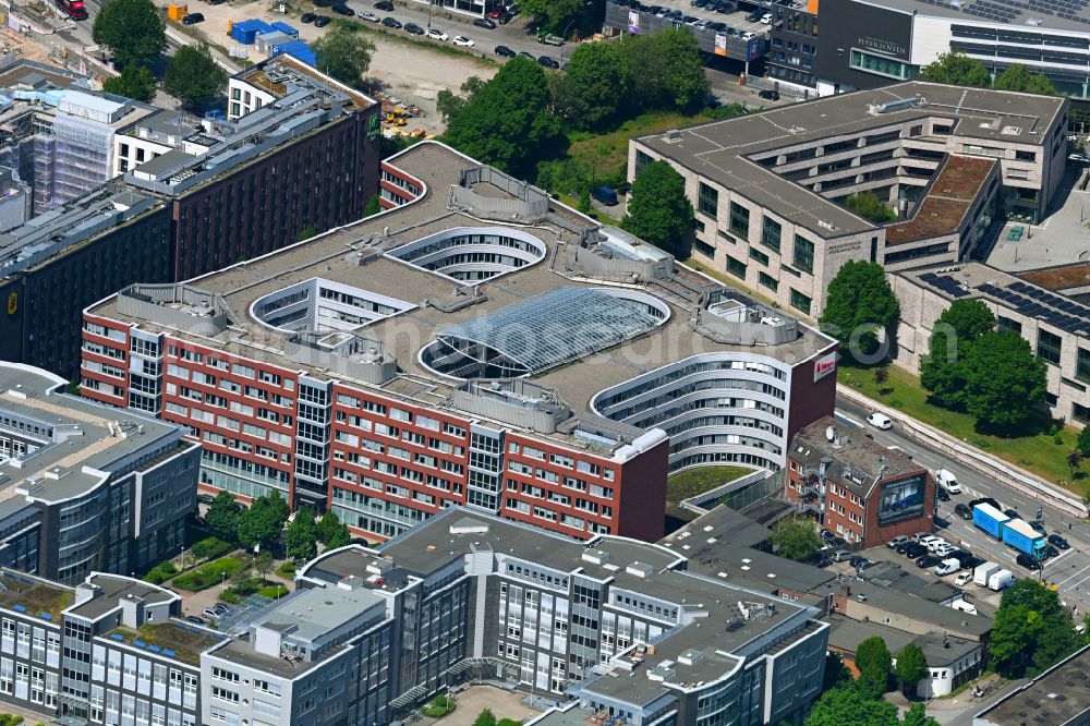 Hamburg from above - Banking administration building of the financial services company Finanz-Center of Sparkasse Hamburg (Haspa) on street Eiffestrasse in the district Borgfelde in Hamburg, Germany