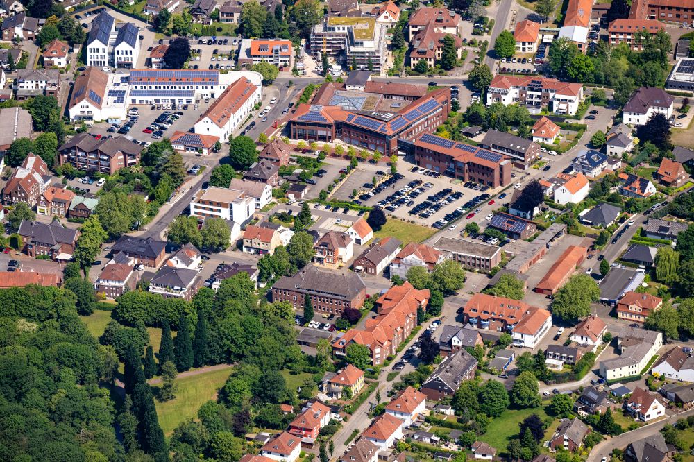 Diepholz from the bird's eye view: Banking administration building of the financial services company Kreissparkasse Grafschaft Diepholz on street Gartenstrasse in Diepholz in the state Lower Saxony, Germany