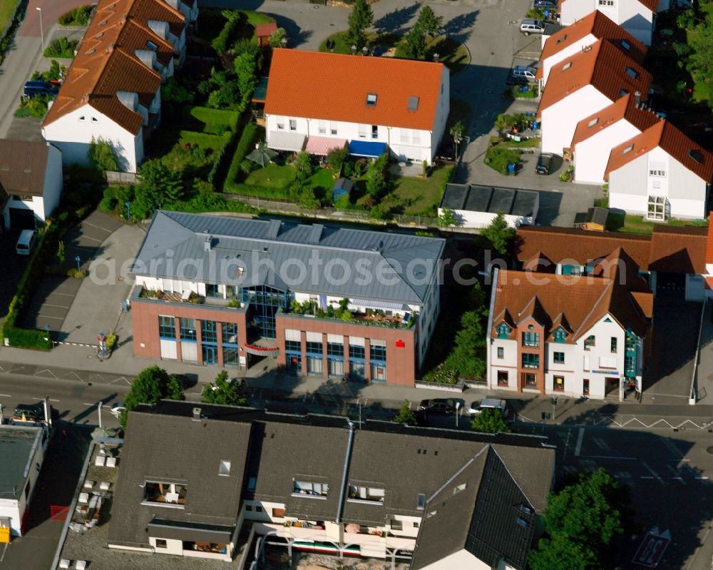 Aerial photograph Bad Camberg - Banking administration building of the financial services company Kreissparkasse Limburg - Geschaeftsstelle on the Hochdoberner Weg in Bad Camberg in the state Hesse, Germany