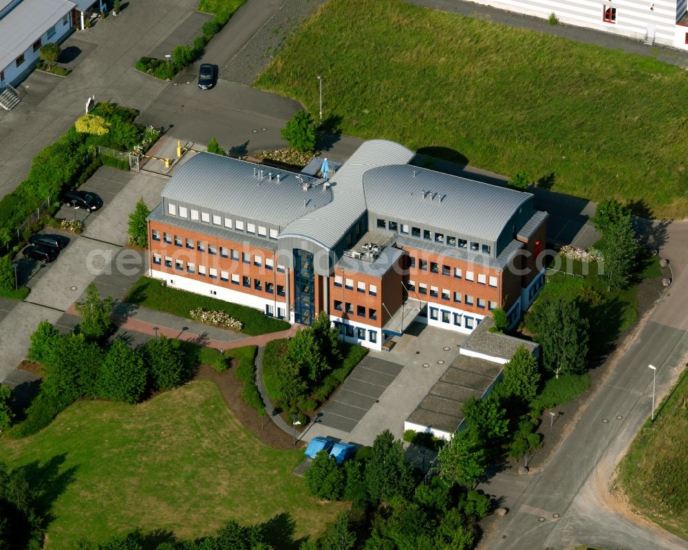 Limburg an der Lahn from the bird's eye view: Banking administration building of the financial services company Kreissparkasse Limburg - Kunden-Servicecenter in the district Offheim in Limburg an der Lahn in the state Hesse, Germany