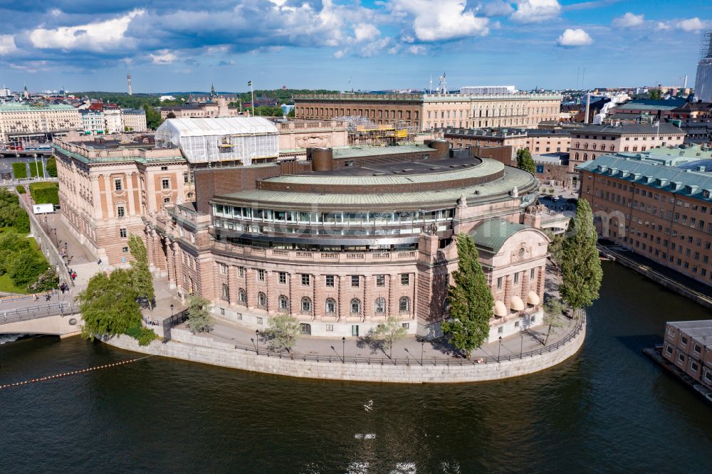 Stockholm from the bird's eye view: Administrative building of the State Authority Riksdagshuset (Reichstagsgebaeude) in Stockholm in Stockholms laen, Sweden