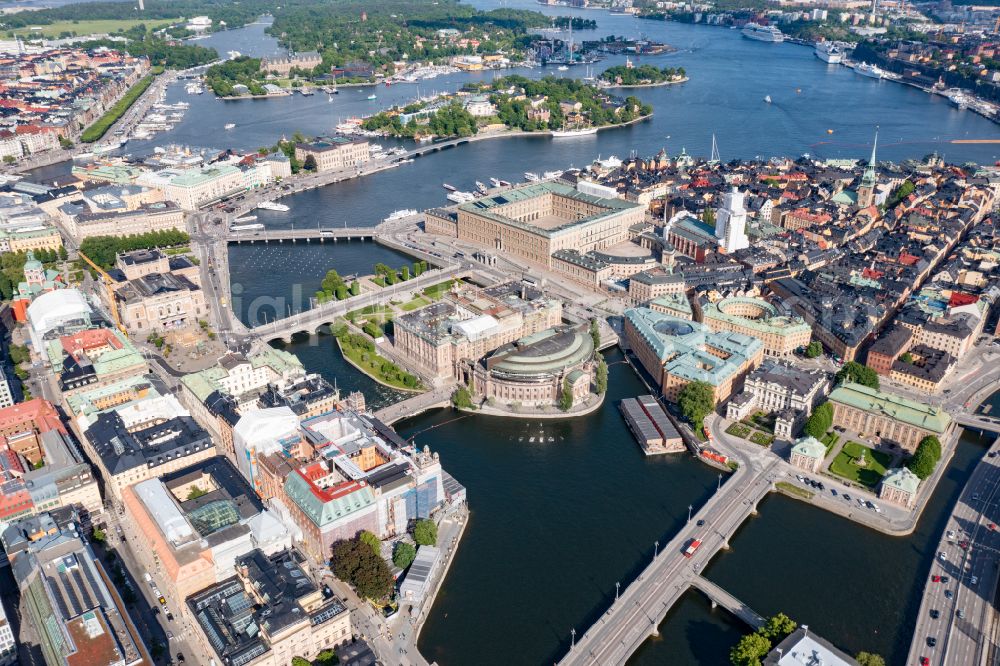 Aerial photograph Stockholm - Administrative building of the State Authority Riksdagshuset (Reichstagsgebaeude) in Stockholm in Stockholms laen, Sweden