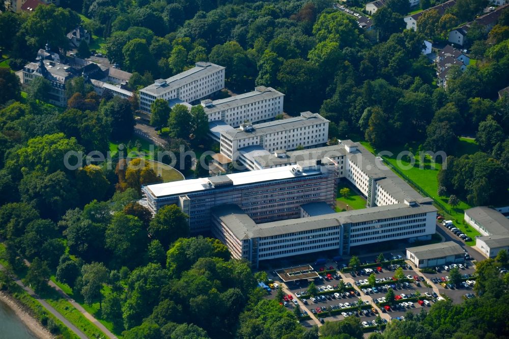 Bonn from the bird's eye view: Administrative building of the State Authority Bandesanstalt fuer Landwirtschaft and Ernaehrung (BLE) on Deichmanns Au in Bonn in the state North Rhine-Westphalia, Germany