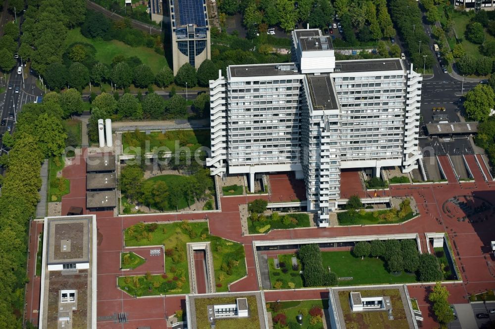 Bonn from above - Administrative building of the State Authority Eisenbahn-Bundesamt on Heinemannstrasse in the district Bad Godesberg in Bonn in the state North Rhine-Westphalia, Germany