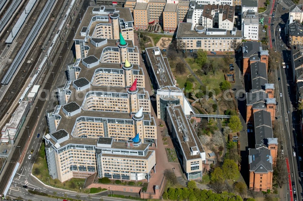 Aerial photograph Frankfurt am Main - Administrative building of the State Authority finance office Frankfurt am Main I-V and the regional labor court in Frankfurt in the state Hesse